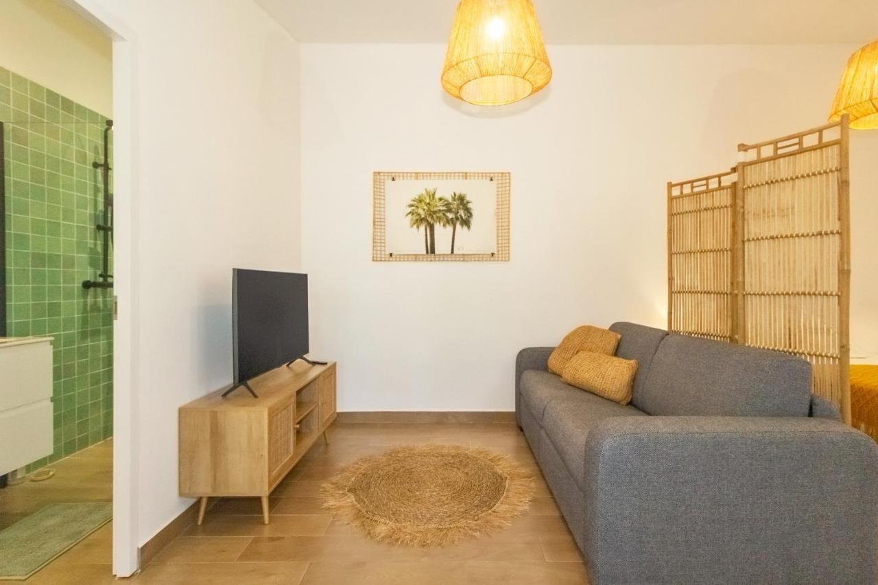 Idylle - Charmant Bungalow A 2 Pas Du Lagon ลาซาลีน เลอแบ็ง ภายนอก รูปภาพ